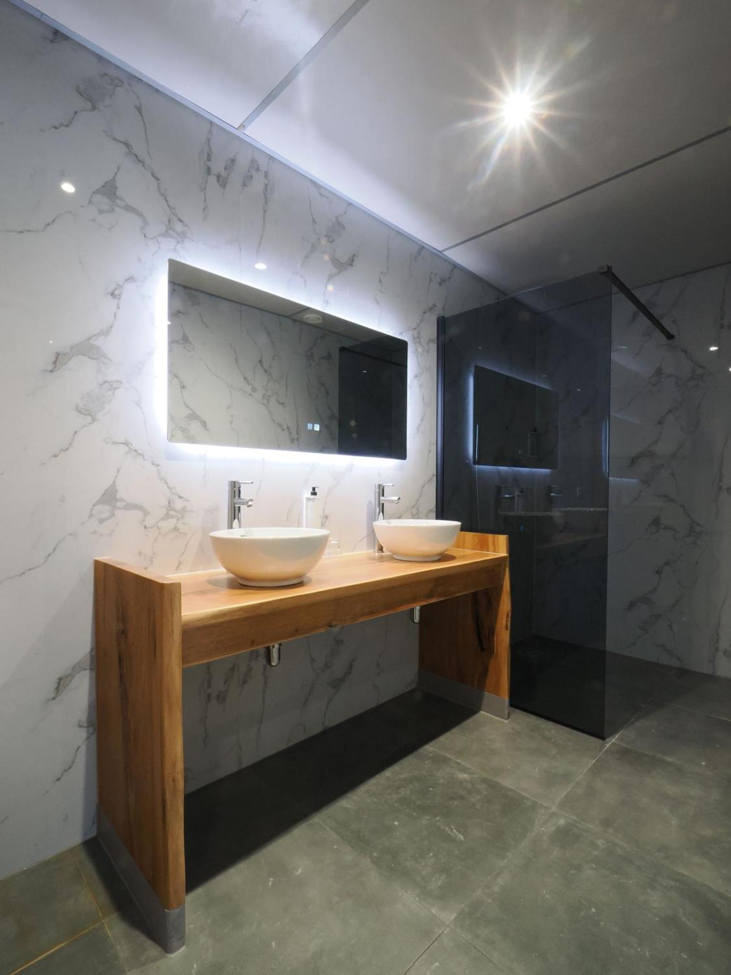 Tung Hotel 3*